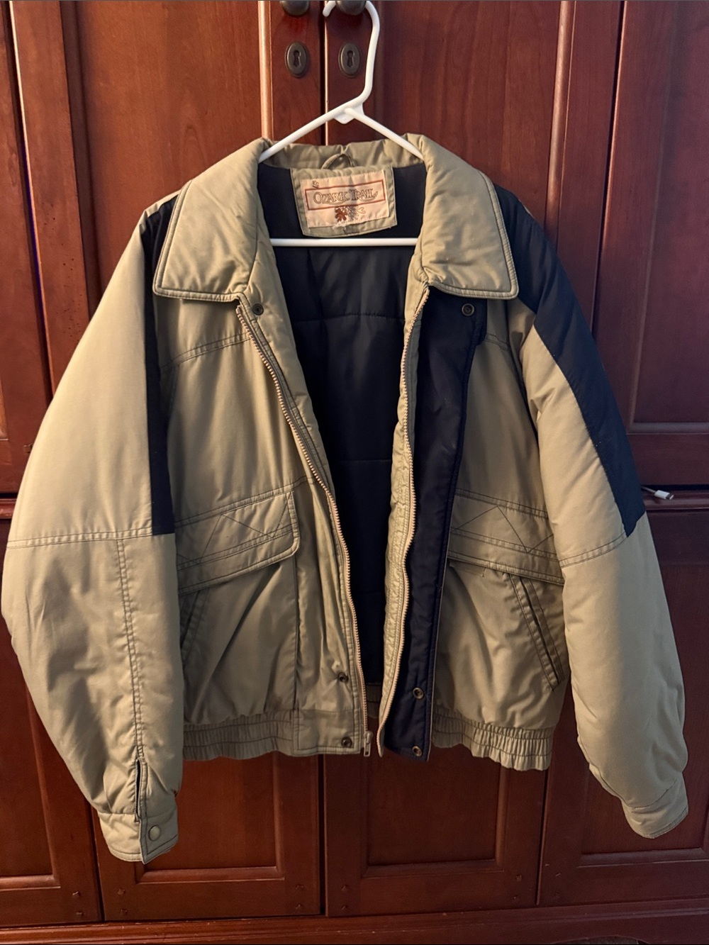 Ozark Trail Beige and Black Men's Insulated Puffer Jacket
